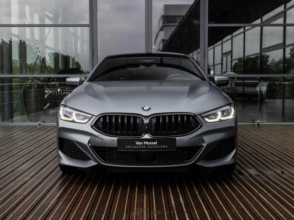 840i xDrive High Executive | M-SPORT | INDIVIDUAL FROZEN BLUESTONE | 20 INCH | HARMAN KARDON | SCHUIF-KANTELDAK | SOFTCLOSE | BMW LASER | RIJ-ASSISTENTIE PAKKET | INTEGRAL ACTIVE STEERING | 