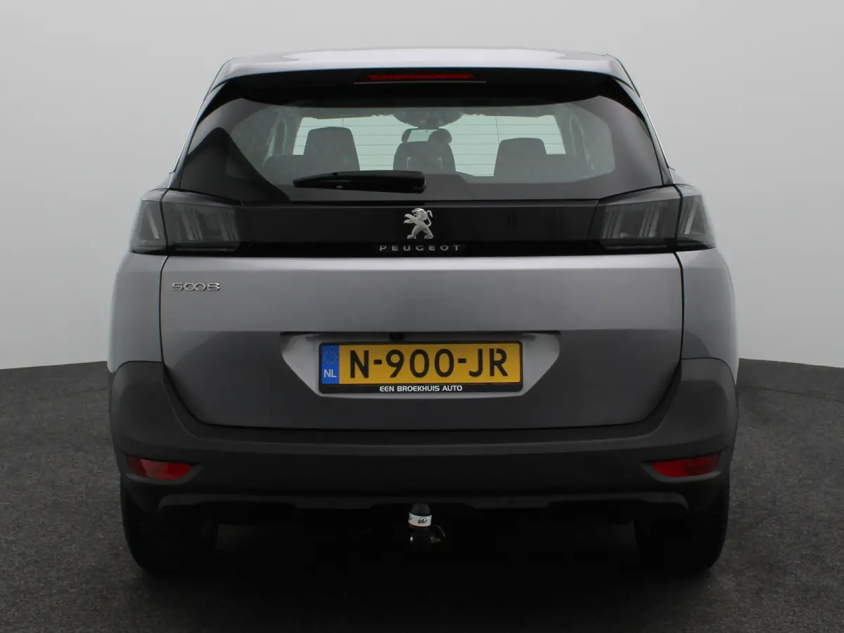 1.2 PureTech Blue Lease Active 3e Zitrij | Navigatie | Camera | Parkeersensoren | Cruise Control | Apple Carplay/Android Auto | 17" Lichtmetalen Velgen