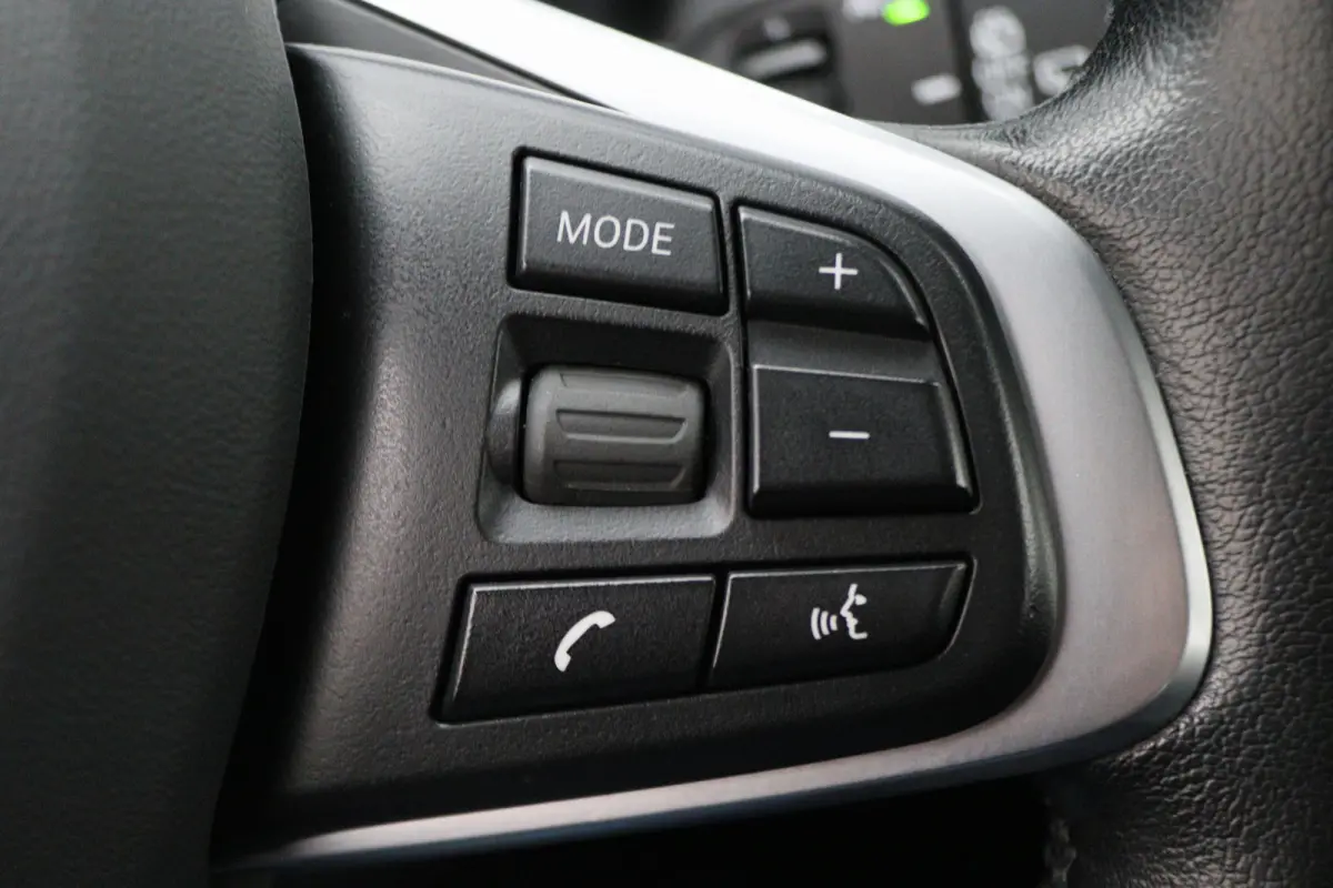 218i Executive Automaat Climate, Cruise, Navigatie, Bluetooth, LED, PDC, Elektrische Pakket, 16''
