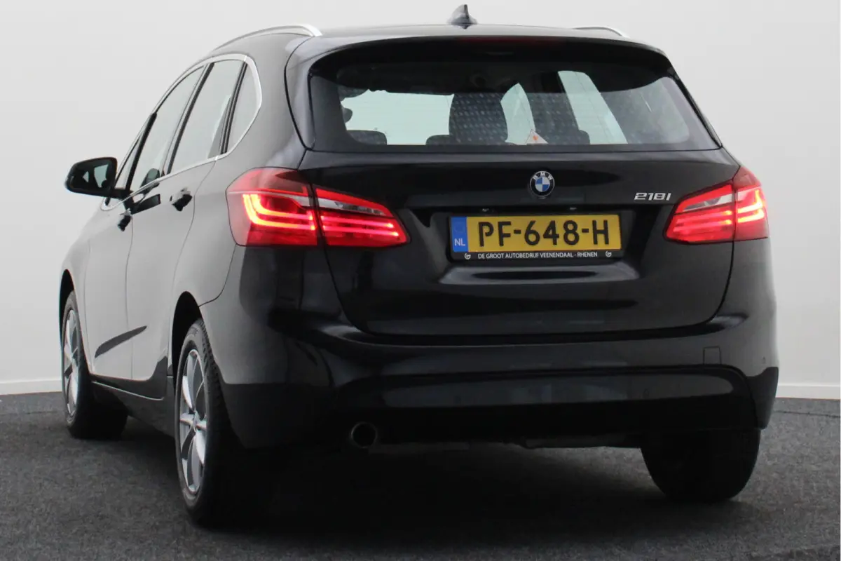 218i Executive Automaat Climate, Cruise, Navigatie, Bluetooth, LED, PDC, Elektrische Pakket, 16''