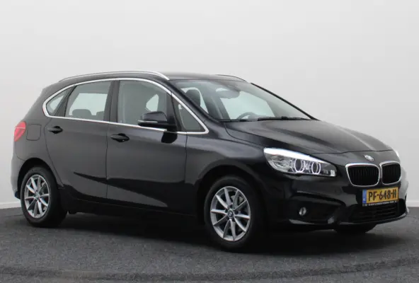 218i Executive Automaat Climate, Cruise, Navigatie, Bluetooth, LED, PDC, Elektrische Pakket, 16''