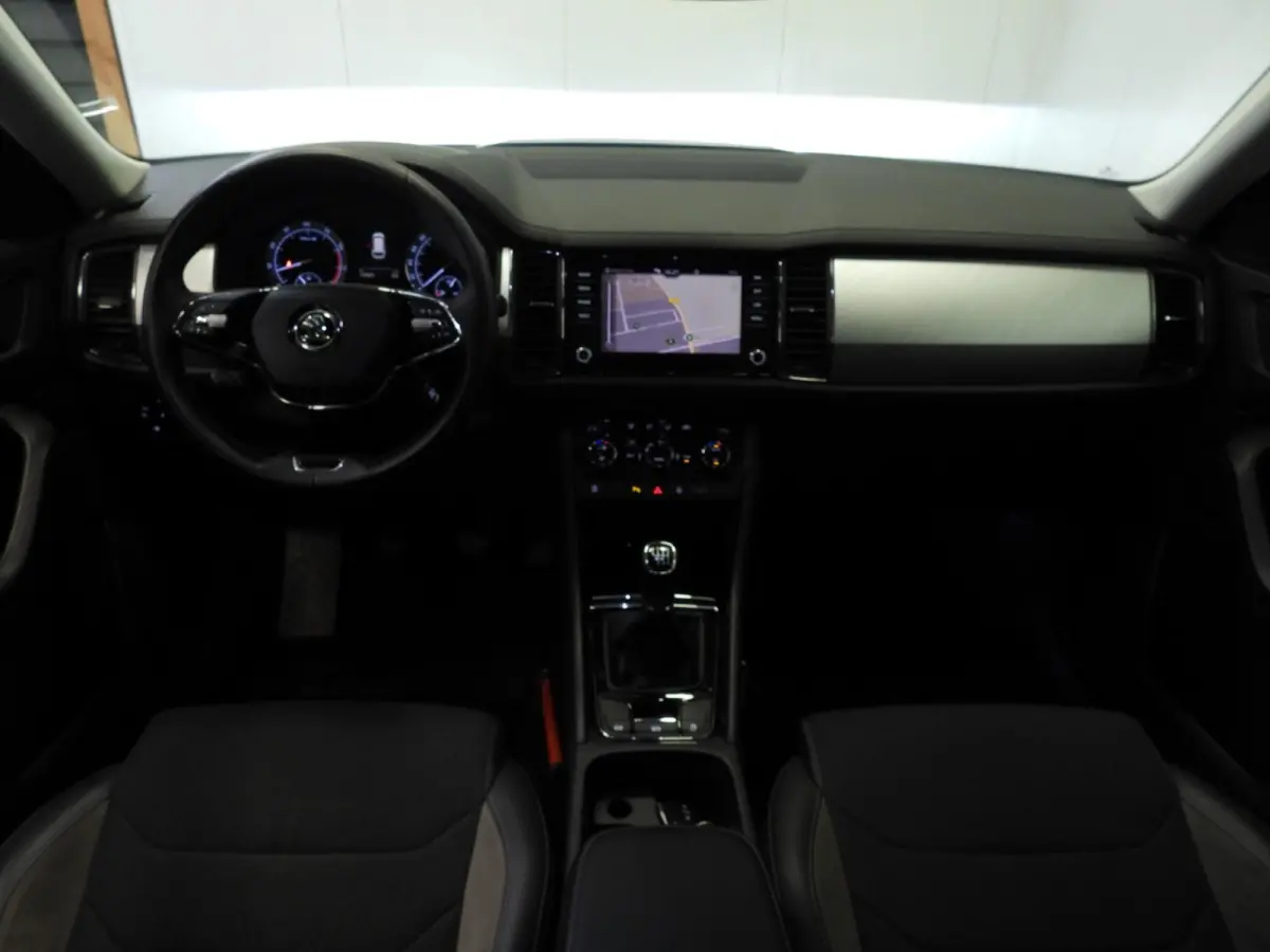 1.5 TSI Business Edition 7-Pers. NAVI/CAMERA/CLIMA/18"LMV!