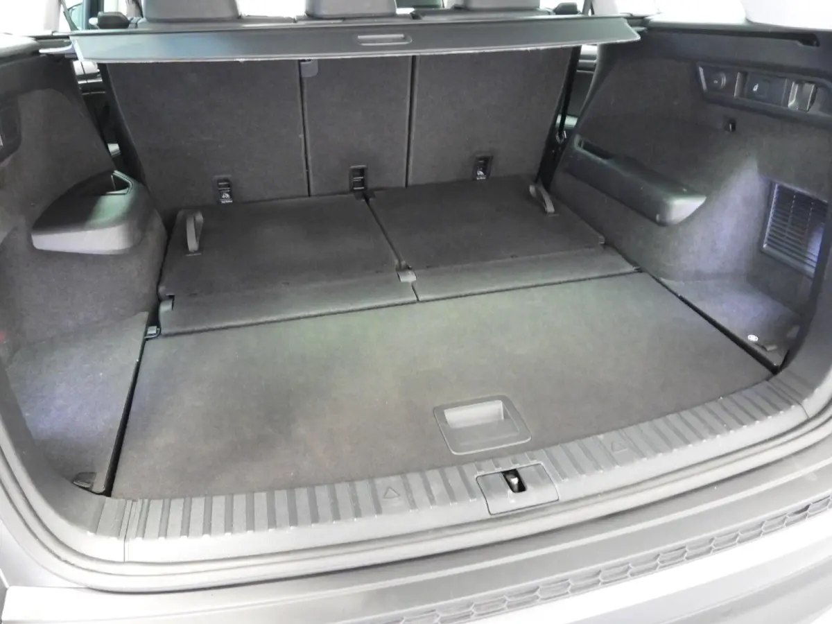 1.5 TSI Business Edition 7-Pers. NAVI/CAMERA/CLIMA/18"LMV!