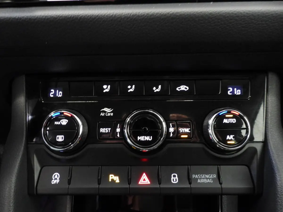 1.5 TSI Business Edition 7-Pers. NAVI/CAMERA/CLIMA/18"LMV!