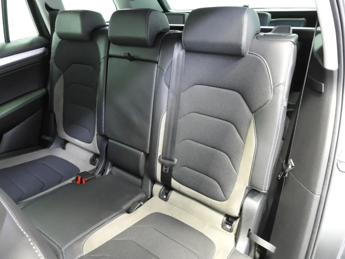 1.5 TSI Business Edition 7-Pers. NAVI/CAMERA/CLIMA/18"LMV!