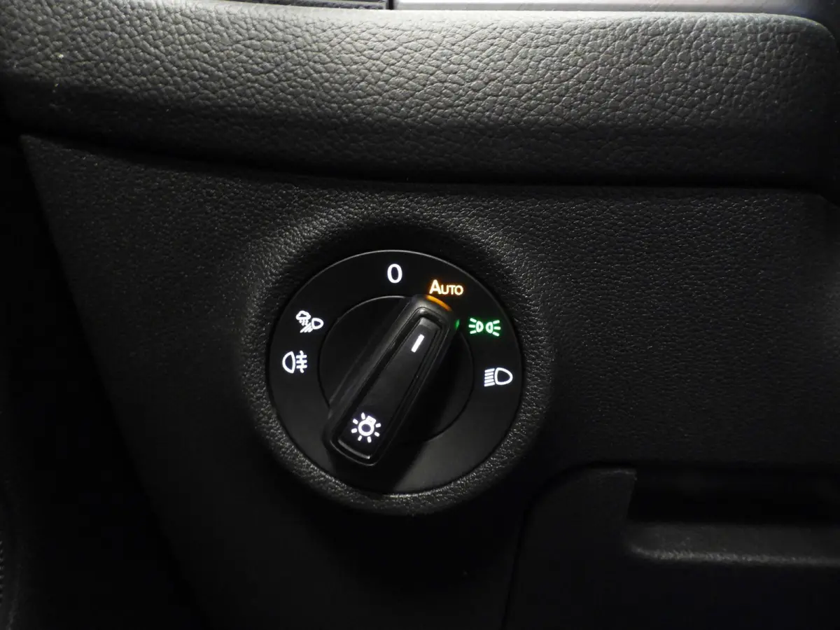 1.5 TSI Business Edition 7-Pers. NAVI/CAMERA/CLIMA/18"LMV!