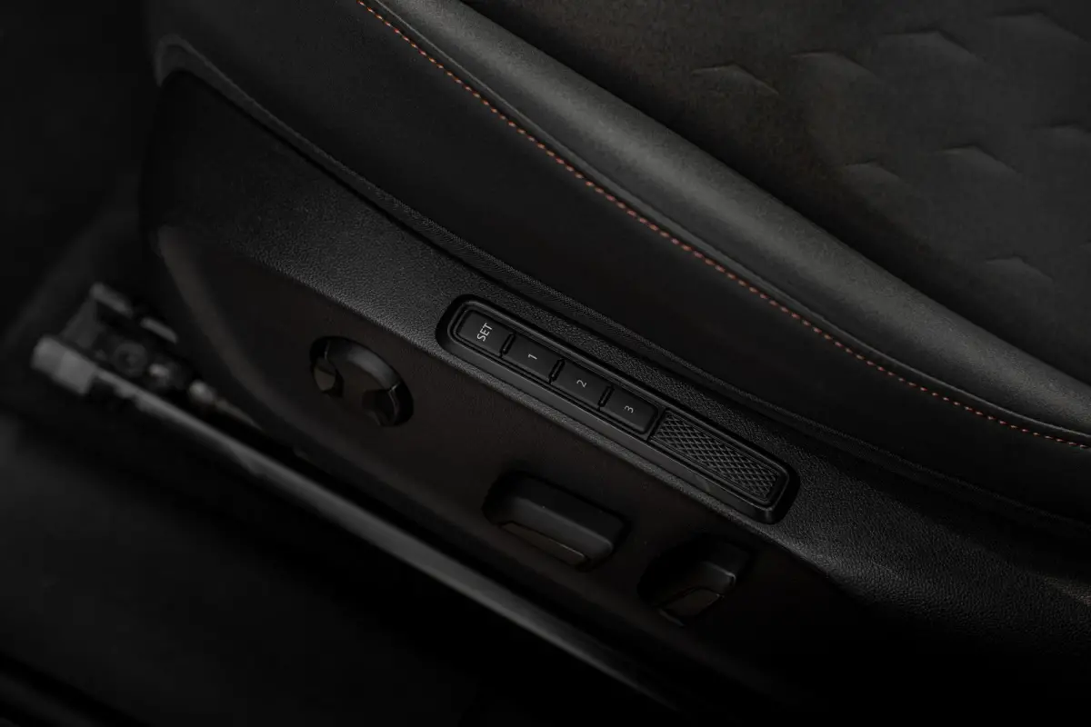 1.5 TSI e-Hybrid 272pk VZ Performance | Panoramadak | Trekhaak | 360 Camera | Sennheiser | 20"
