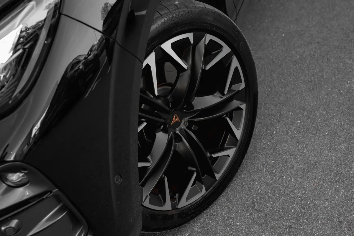 1.5 TSI e-Hybrid 272pk VZ Performance | Panoramadak | Trekhaak | 360 Camera | Sennheiser | 20"
