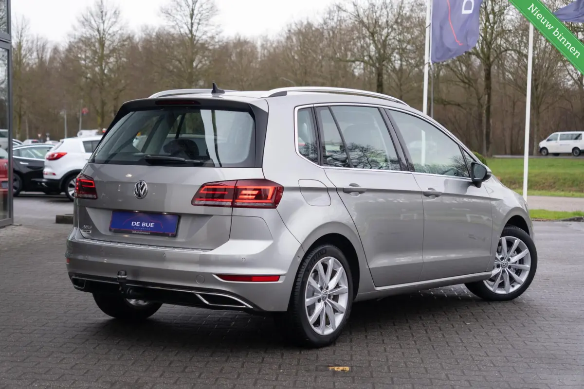1.5 TSI ACT Highline|Org NL NAP|1ste Eig|LED|Leder|Trekhaak|CarPlay|ACC|DAB|Dealer Onderhouden