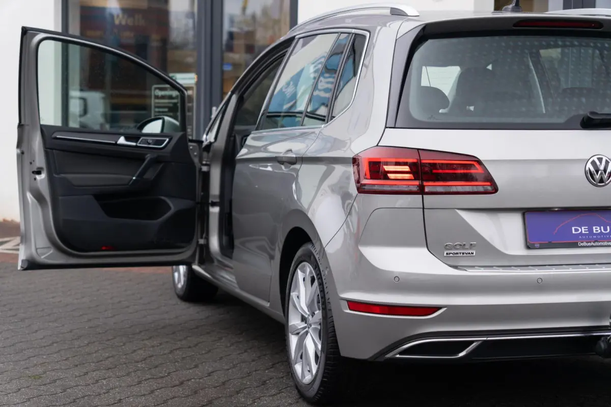 1.5 TSI ACT Highline|Org NL NAP|1ste Eig|LED|Leder|Trekhaak|CarPlay|ACC|DAB|Dealer Onderhouden