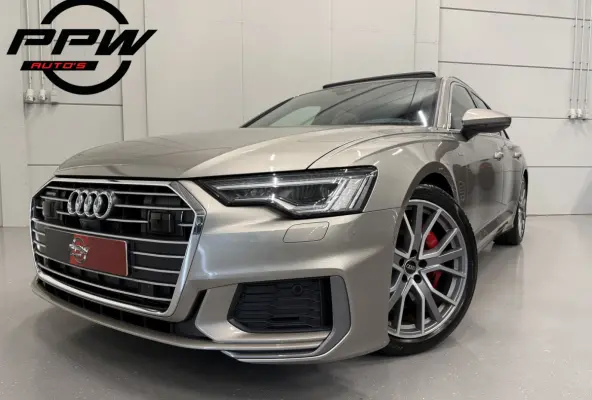55 TFSI e quattro Competition PANO/SOH 99%/HEAD-UP/MEMORY/360CAMERA/CARPLAY/SFEER/KEYLESS/ACC/MATRIX/20"AUDISPORT/S-LINE SPORTPAKKET/KARATBEIGE METALLIC/VOLLEDIG AUDI DEALER HISTORIE