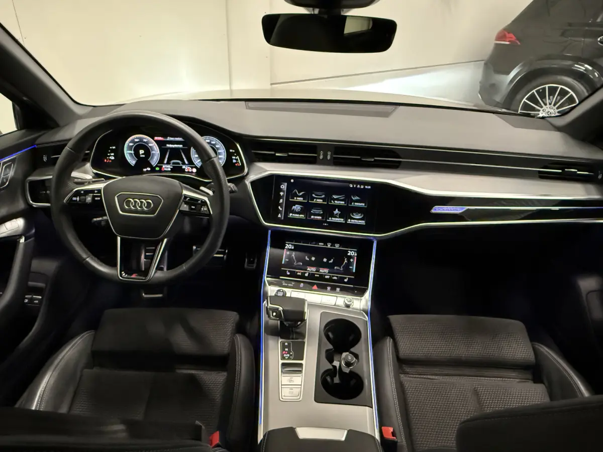 55 TFSI e quattro Competition PANO/SOH 99%/HEAD-UP/MEMORY/360CAMERA/CARPLAY/SFEER/KEYLESS/ACC/MATRIX/20"AUDISPORT/S-LINE SPORTPAKKET/KARATBEIGE METALLIC/VOLLEDIG AUDI DEALER HISTORIE