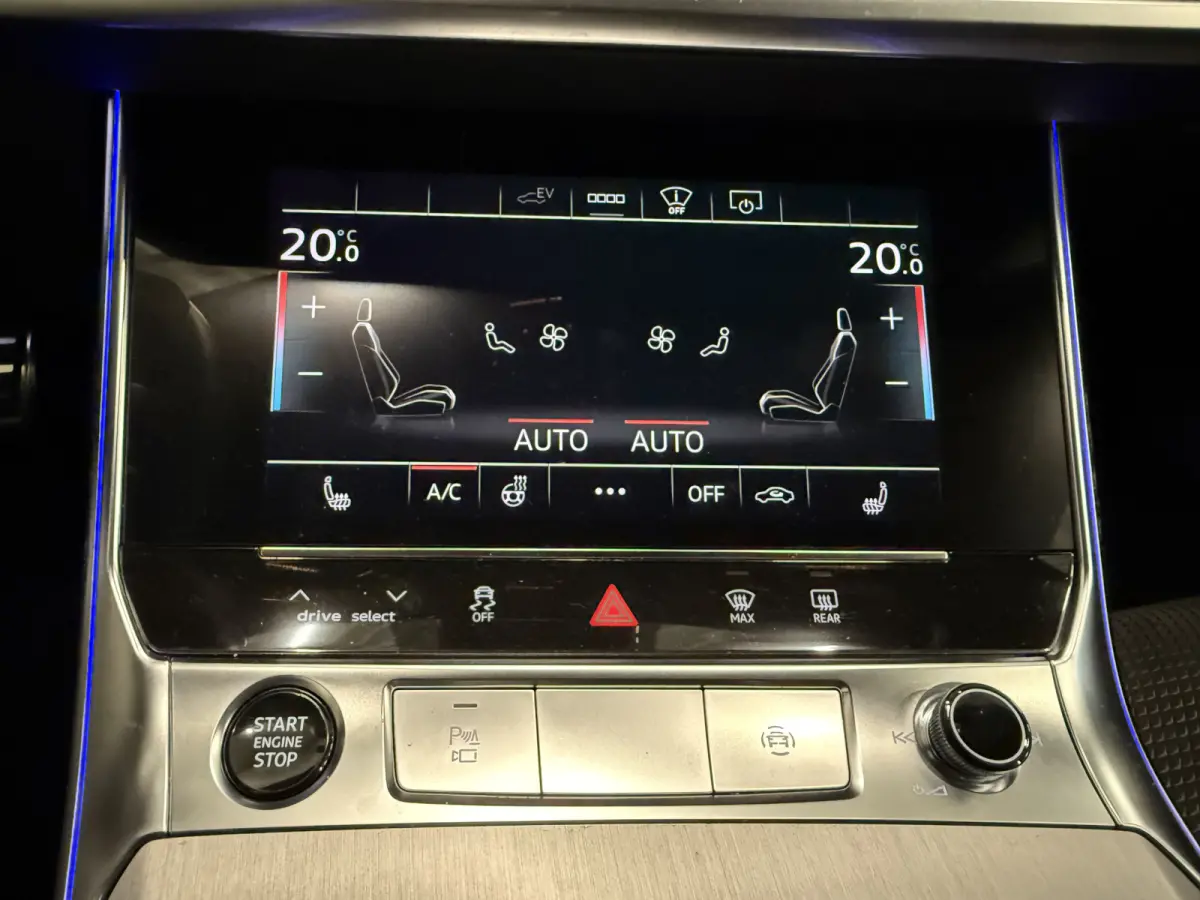 55 TFSI e quattro Competition PANO/SOH 99%/HEAD-UP/MEMORY/360CAMERA/CARPLAY/SFEER/KEYLESS/ACC/MATRIX/20"AUDISPORT/S-LINE SPORTPAKKET/KARATBEIGE METALLIC/VOLLEDIG AUDI DEALER HISTORIE