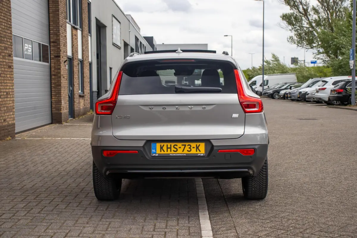1.5 T5 Plug-in hybrid Ultimate Dark, Pano, Leder
