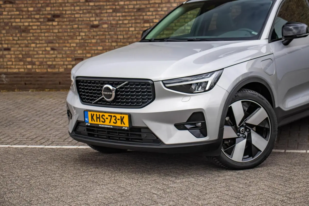 1.5 T5 Plug-in hybrid Ultimate Dark, Pano, Leder