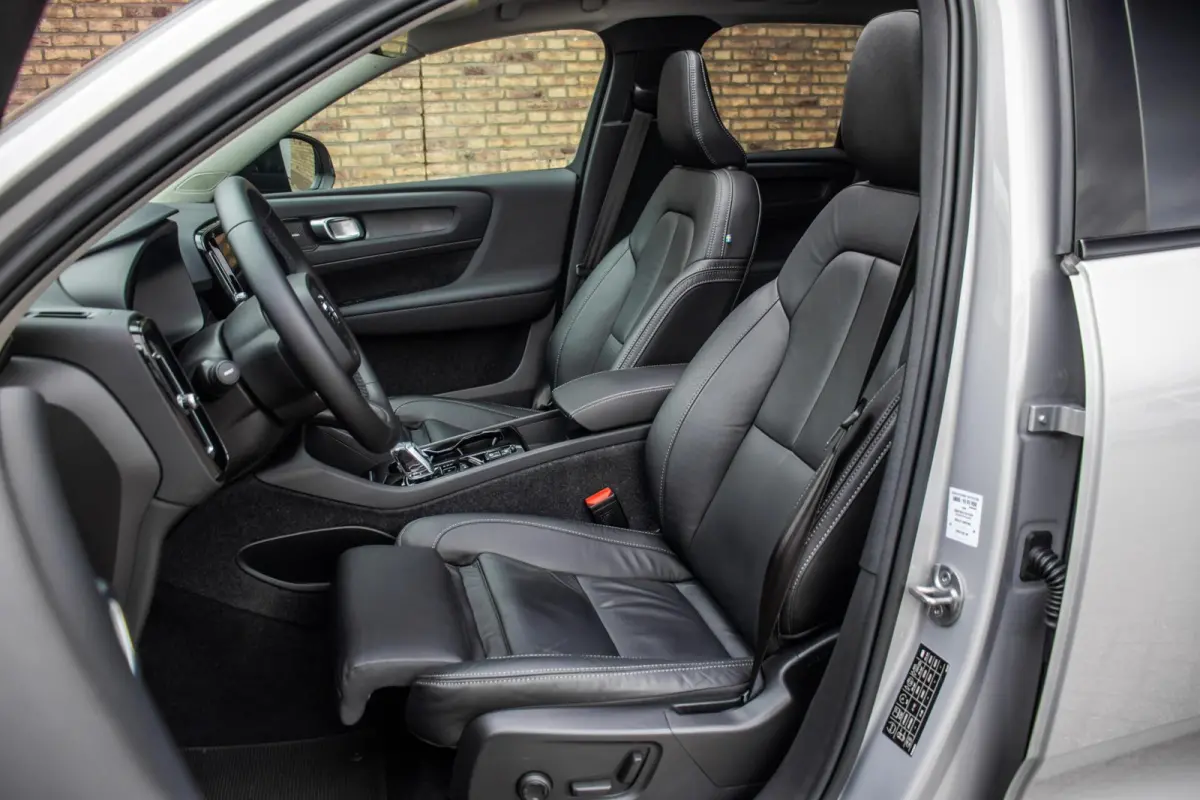 1.5 T5 Plug-in hybrid Ultimate Dark, Pano, Leder