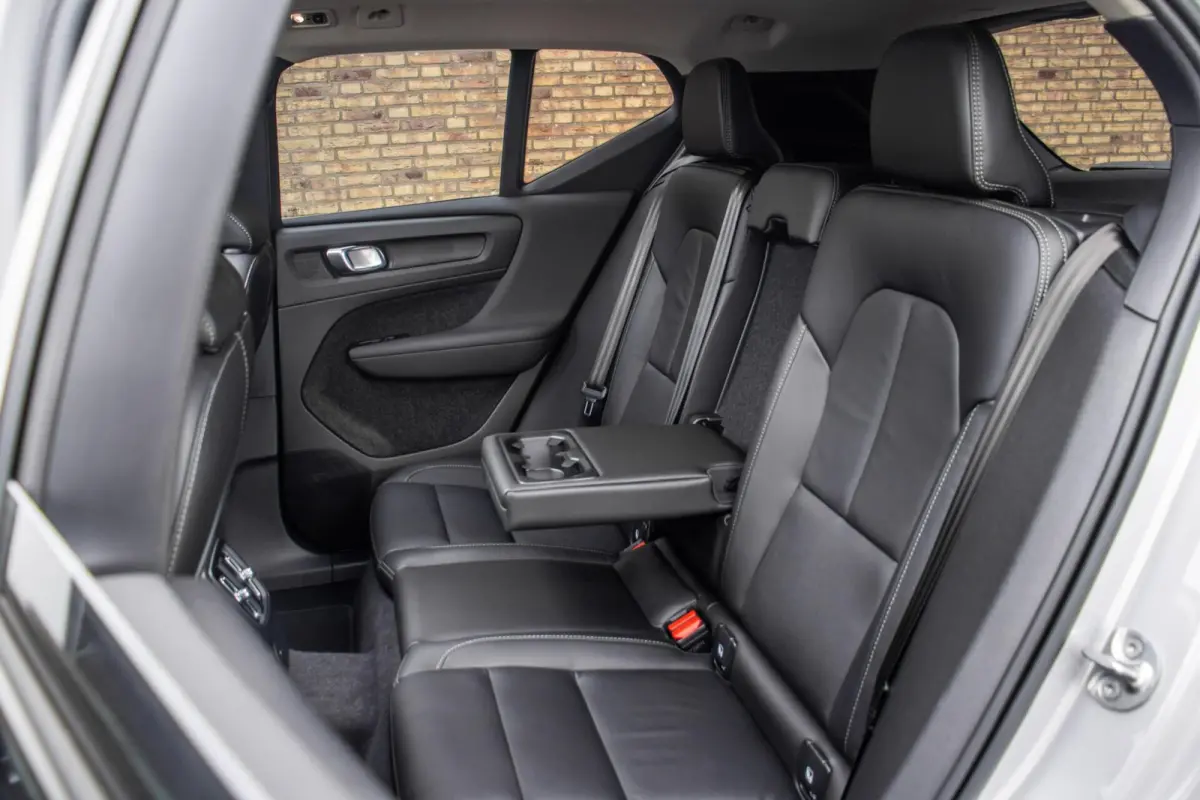 1.5 T5 Plug-in hybrid Ultimate Dark, Pano, Leder