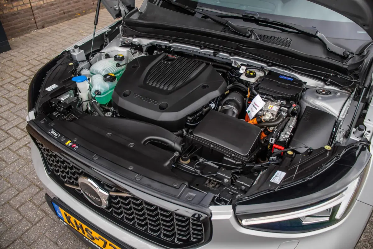 1.5 T5 Plug-in hybrid Ultimate Dark, Pano, Leder