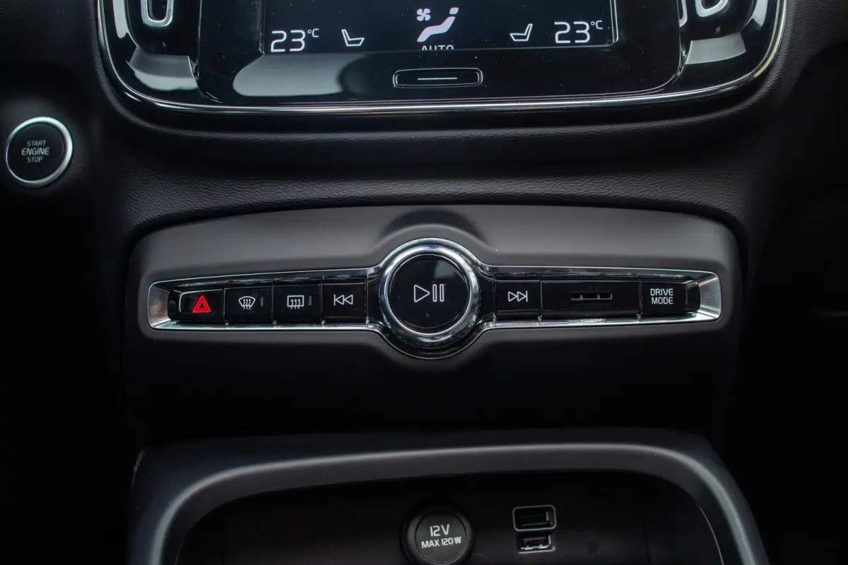 1.5 T5 Plug-in hybrid Ultimate Dark, Pano, Leder