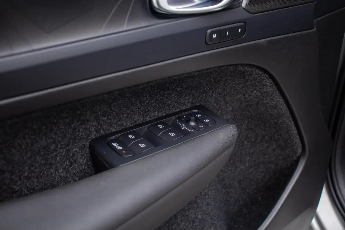 1.5 T5 Plug-in hybrid Ultimate Dark, Pano, Leder