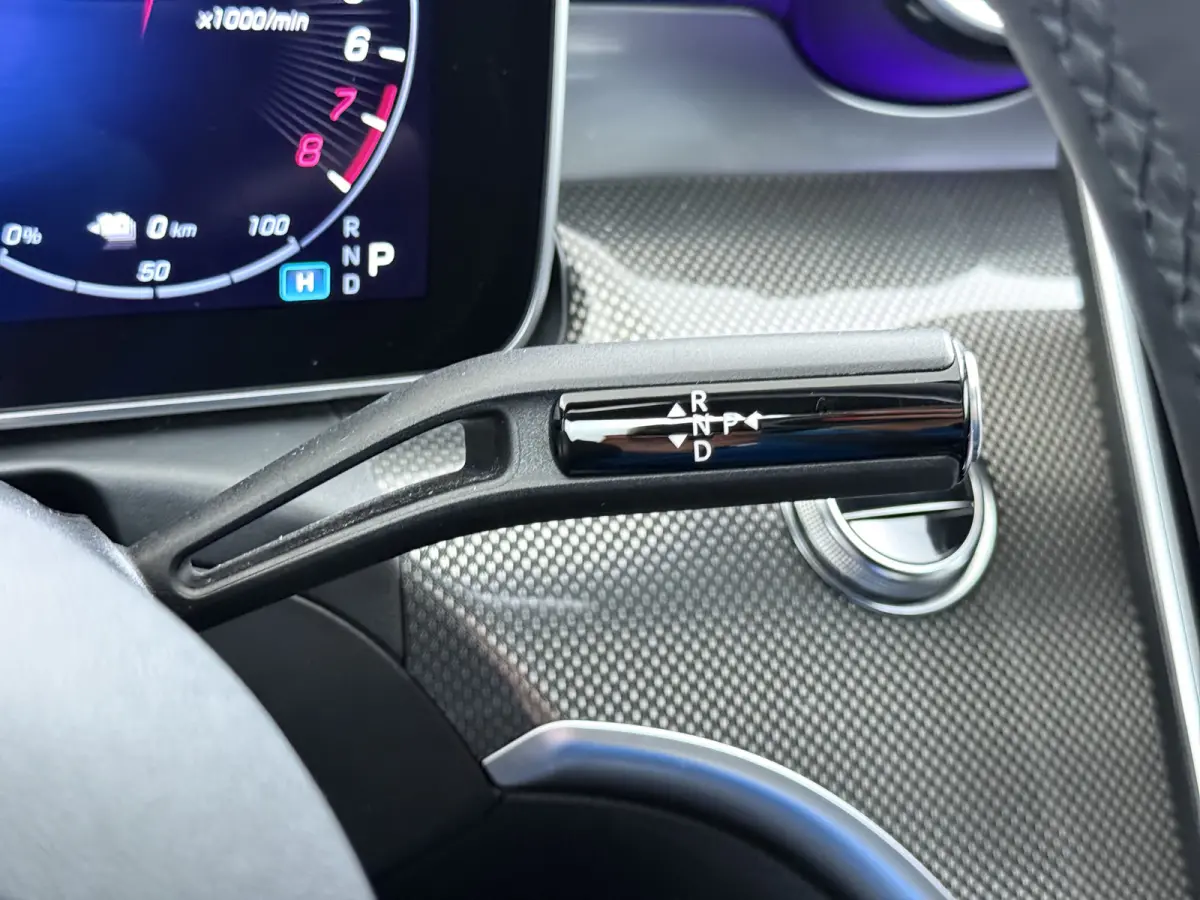 300e AMG // SoH 99% // Trekhaak // Memory // 360 Camera // Keyless // Digital Light // Privacy Glass // Carplay