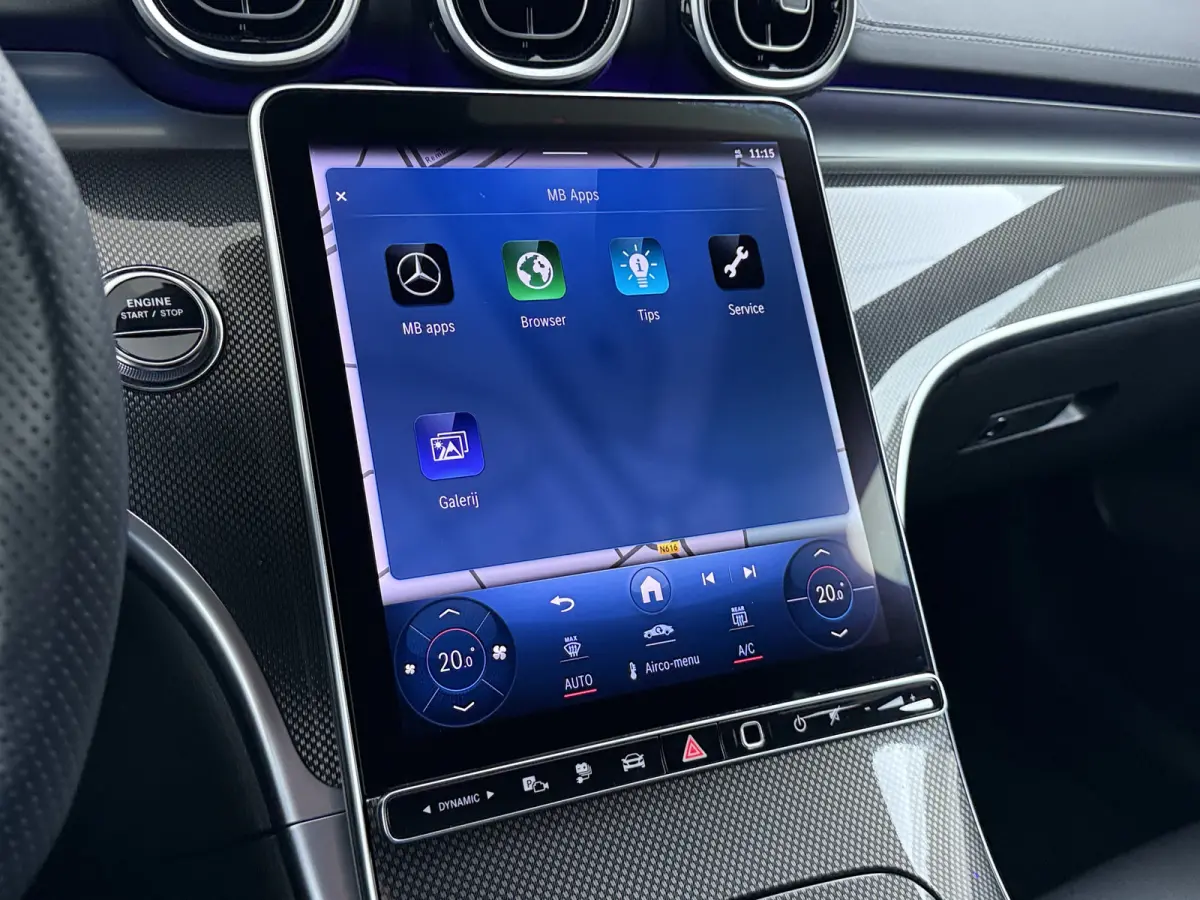 300e AMG // SoH 99% // Trekhaak // Memory // 360 Camera // Keyless // Digital Light // Privacy Glass // Carplay
