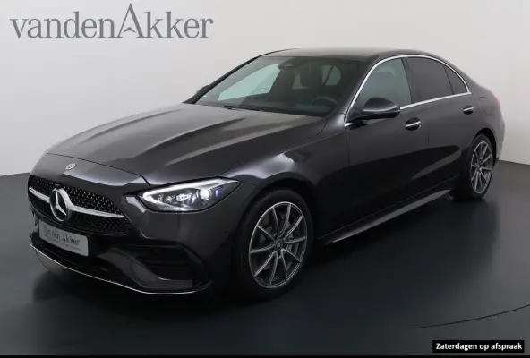 300e AMG // SoH 99% // Trekhaak // Memory // 360 Camera // Keyless // Digital Light // Privacy Glass // Carplay