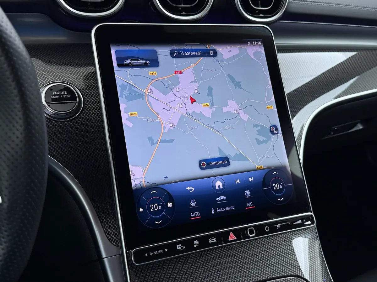 300e AMG // SoH 99% // Trekhaak // Memory // 360 Camera // Keyless // Digital Light // Privacy Glass // Carplay