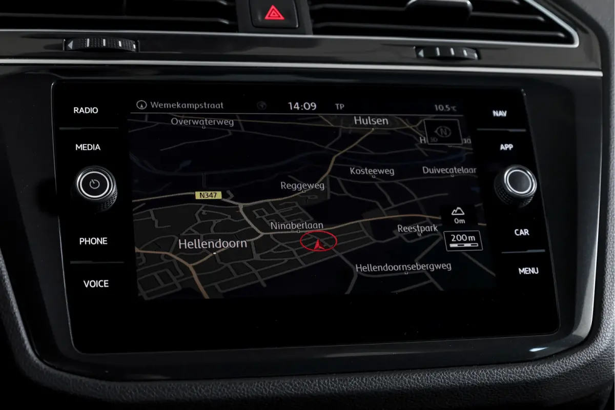 1.5 TSI ACT 150 PK Comfortline Business | Trekhaak | Adapt. Cruise | PDC | Camera | NAV + App. Connect | ECC | LM 17" |