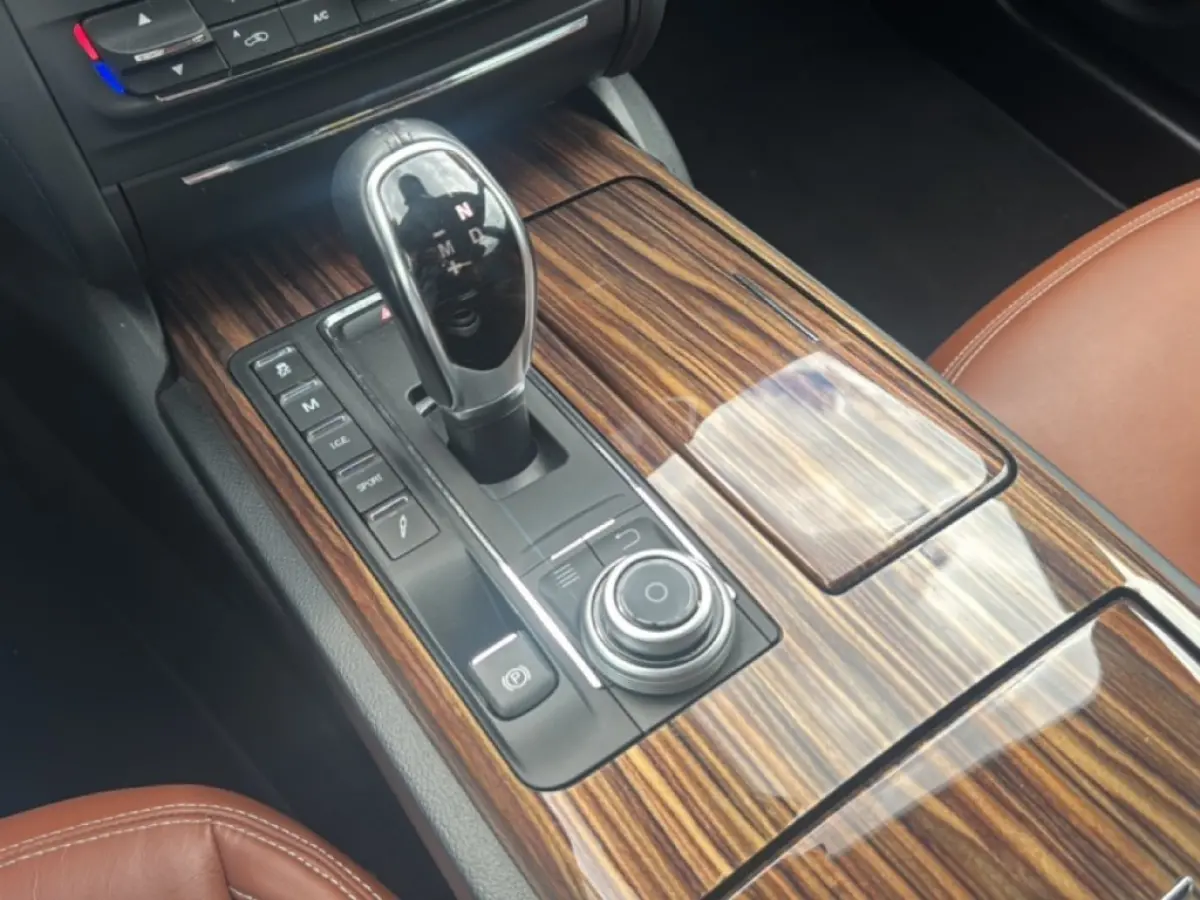 3.0 TDI BOWERS WILKINS/LEDER/CAMERA/NAVI/STOELVERW/ACC