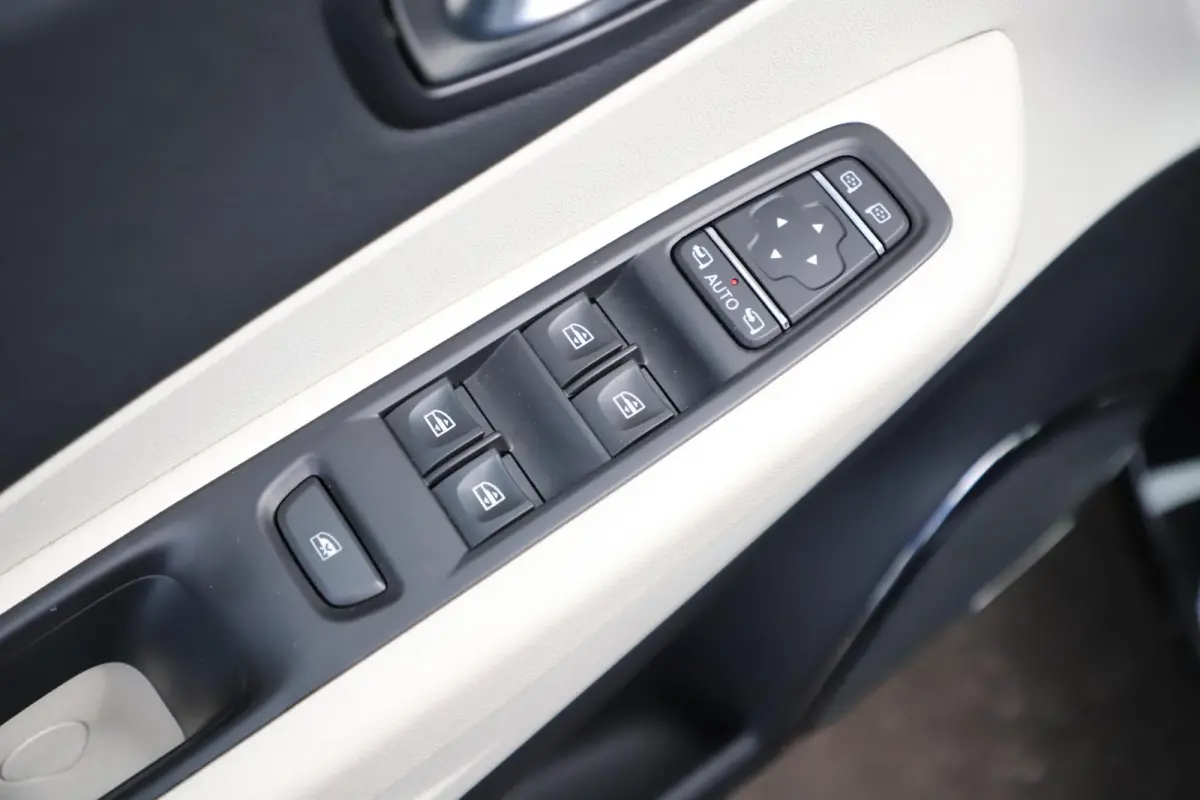 1.2 TCe Initiale Paris BOSE Lederen Bekleding Navigatie Achteruitrijcamera LED Stoelverwarming