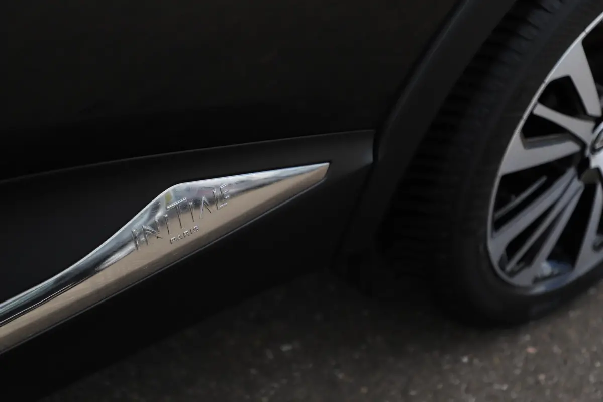 1.2 TCe Initiale Paris BOSE Lederen Bekleding Navigatie Achteruitrijcamera LED Stoelverwarming