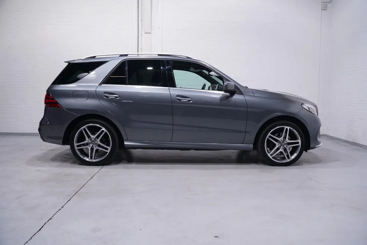 250 d 4MATIC AMG Sport Edition NAP Panodak Leder Luchtvering 21"-inch Soft-close Wegklapbare trekhaak Apple Carplay