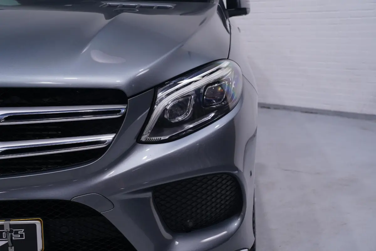 250 d 4MATIC AMG Sport Edition NAP Panodak Leder Luchtvering 21"-inch Soft-close Wegklapbare trekhaak Apple Carplay