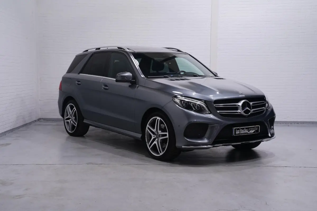250 d 4MATIC AMG Sport Edition NAP Panodak Leder Luchtvering 21"-inch Soft-close Wegklapbare trekhaak Apple Carplay