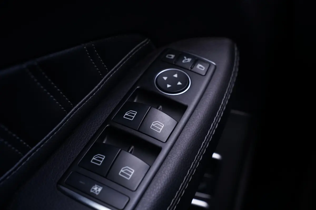 250 d 4MATIC AMG Sport Edition NAP Panodak Leder Luchtvering 21"-inch Soft-close Wegklapbare trekhaak Apple Carplay