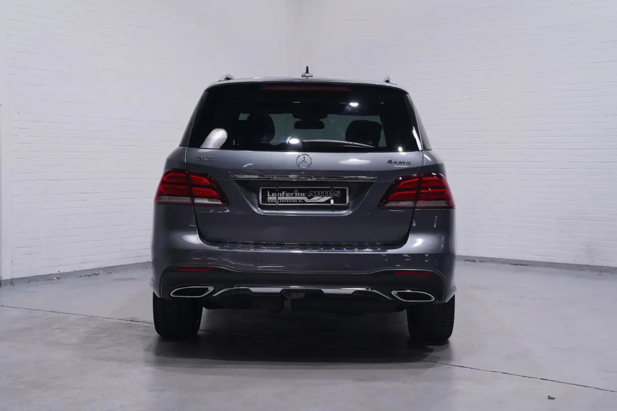 250 d 4MATIC AMG Sport Edition NAP Panodak Leder Luchtvering 21"-inch Soft-close Wegklapbare trekhaak Apple Carplay