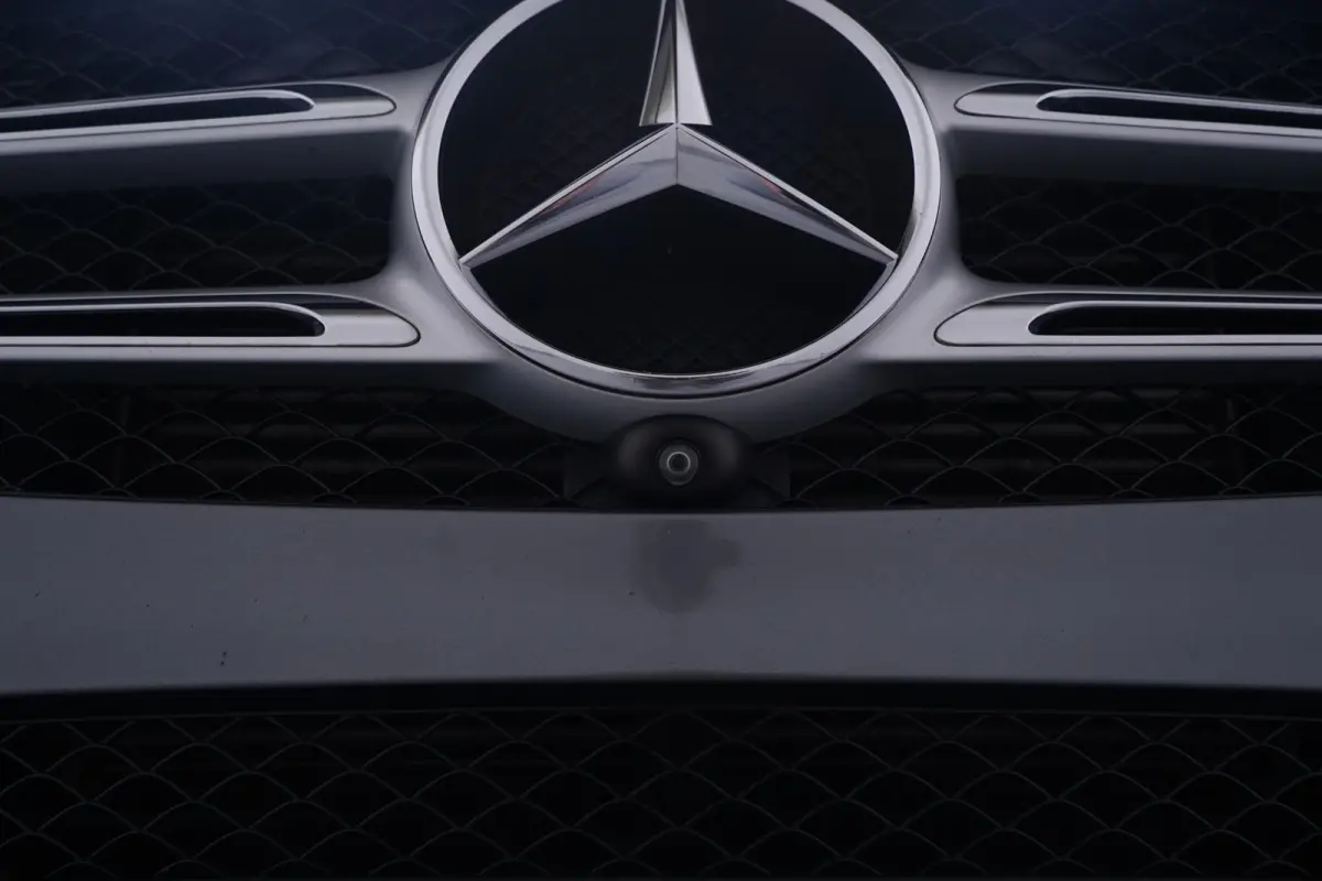 250 d 4MATIC AMG Sport Edition NAP Panodak Leder Luchtvering 21"-inch Soft-close Wegklapbare trekhaak Apple Carplay
