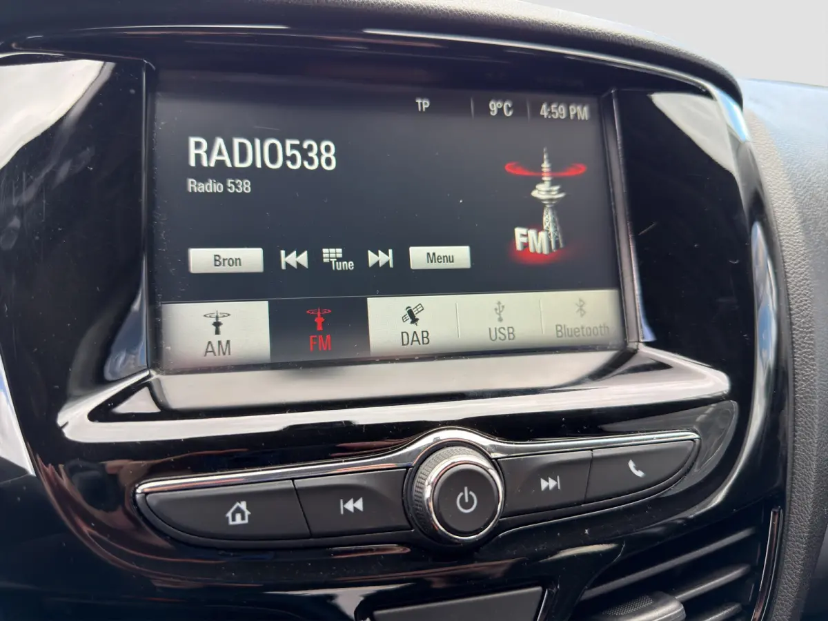 1.0 Online Edition Parkeersensoren | Carplay/android auto | Airco | Cruise control | DAB | Extra getint glas