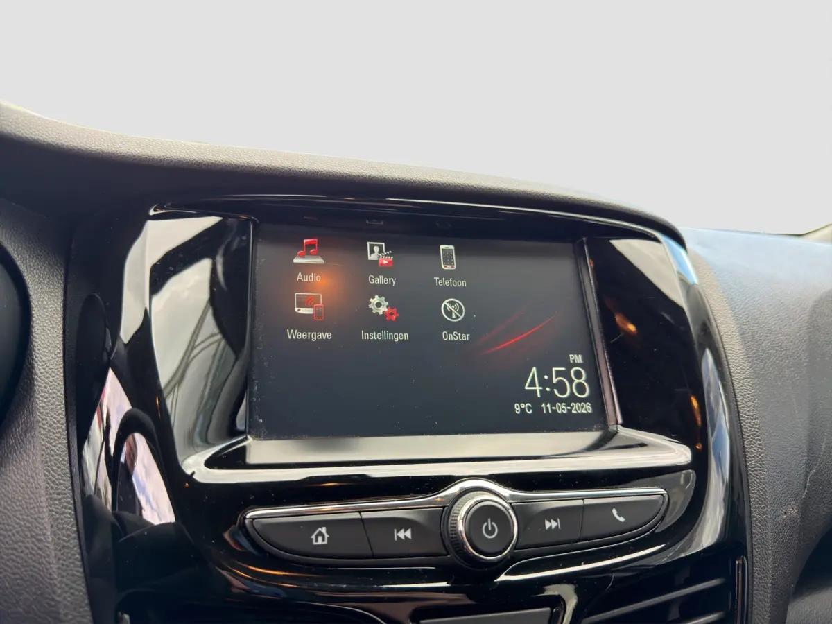 1.0 Online Edition Parkeersensoren | Carplay/android auto | Airco | Cruise control | DAB | Extra getint glas