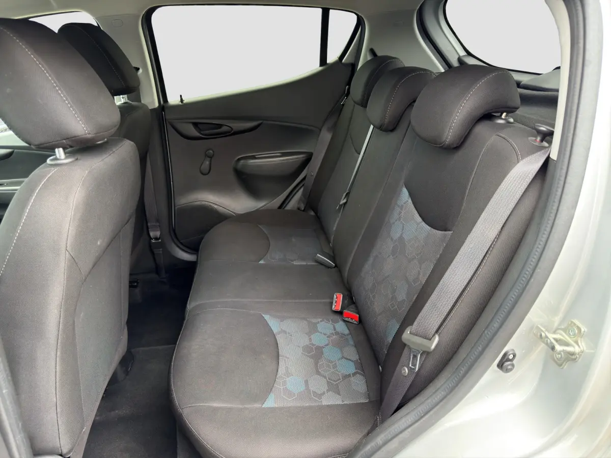 1.0 Online Edition Parkeersensoren | Carplay/android auto | Airco | Cruise control | DAB | Extra getint glas