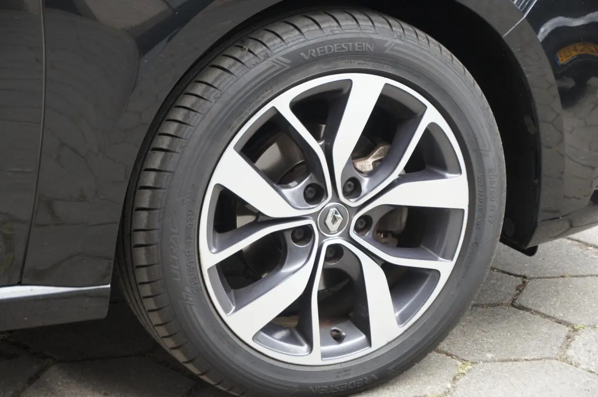 1.2 TCe Bose