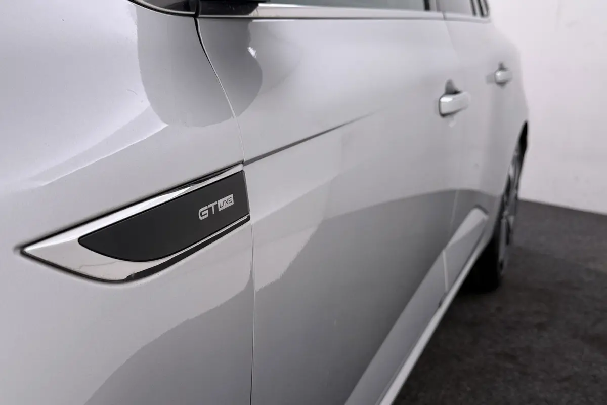 1.2 TCe GT-Line | 29.000 KM! | Camera | CarPlay | Dakdragers | Digital Cockpit | Sportstoelen |