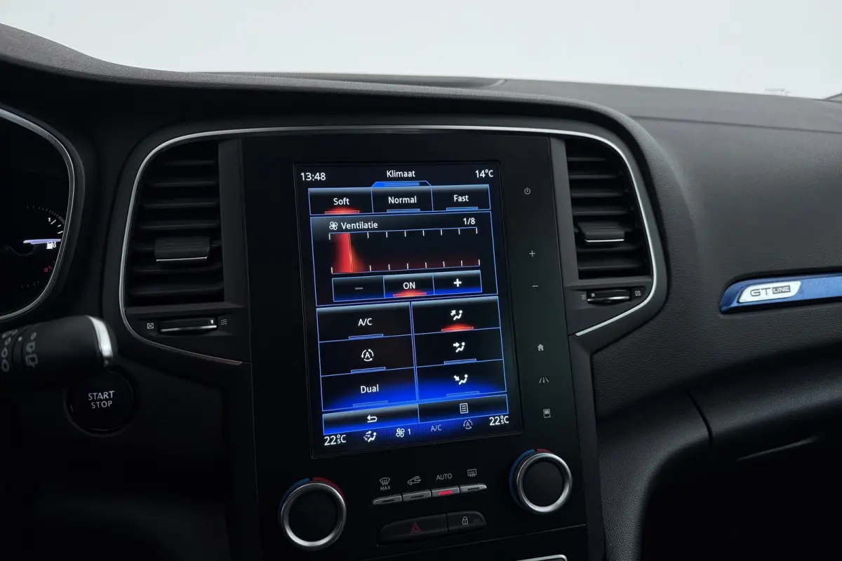 1.2 TCe GT-Line | 29.000 KM! | Camera | CarPlay | Dakdragers | Digital Cockpit | Sportstoelen |