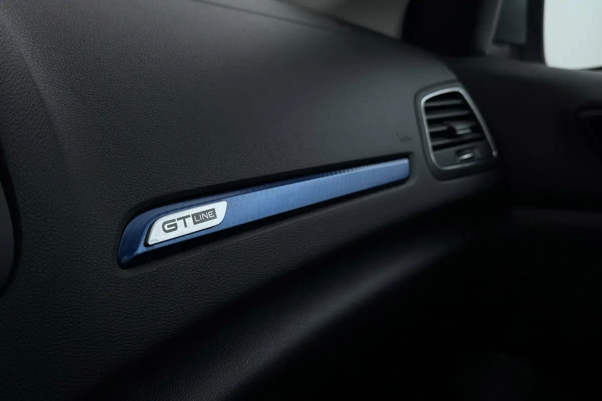 1.2 TCe GT-Line | 29.000 KM! | Camera | CarPlay | Dakdragers | Digital Cockpit | Sportstoelen |