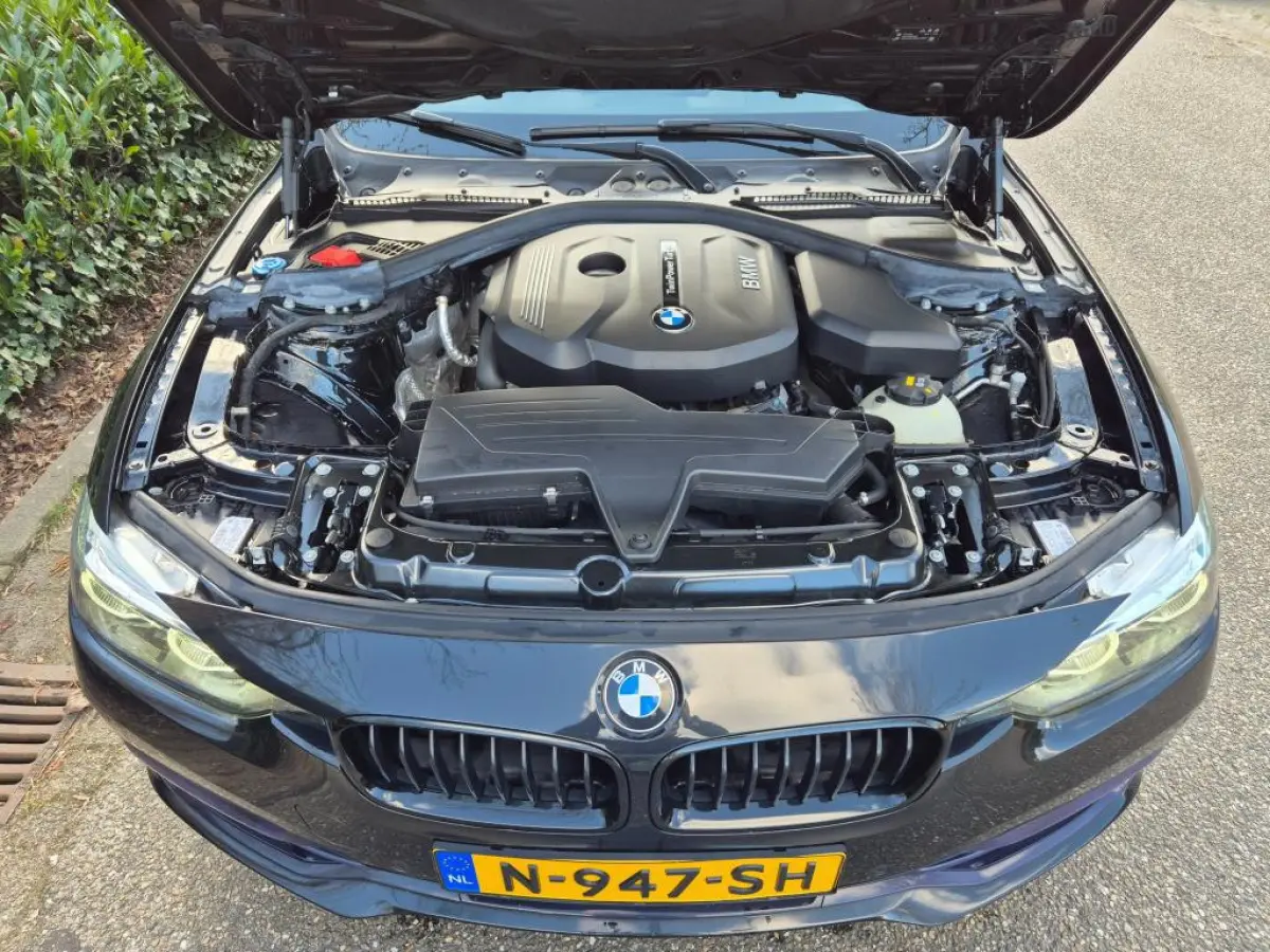 F31 Elk. Trekhaak Panorama Apple CarPlay Navi GR NAP Rijklaar ZGAN Runflat 18inch