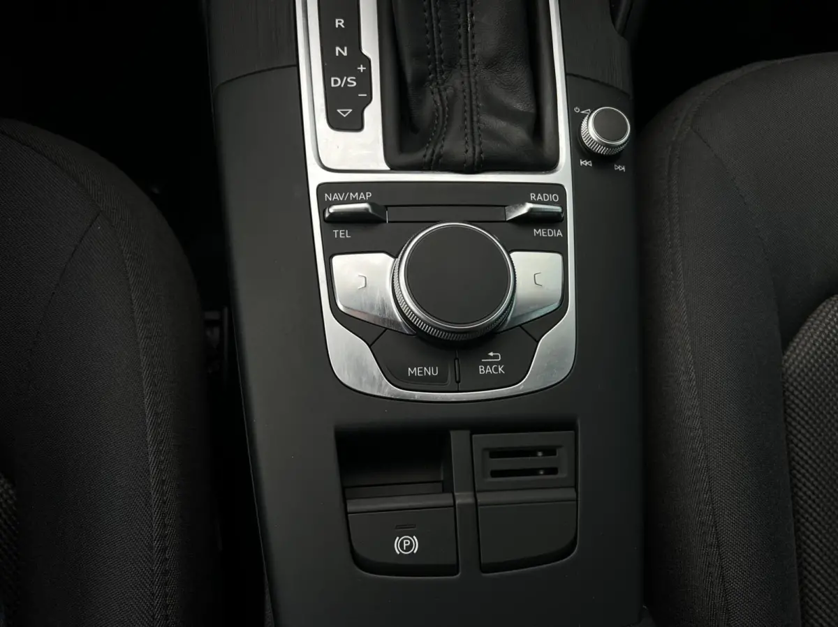 30 TFSI S-Tronic AUT. Pro Line CRUISE | NAV | PDC | LED | LMV 1'EIG