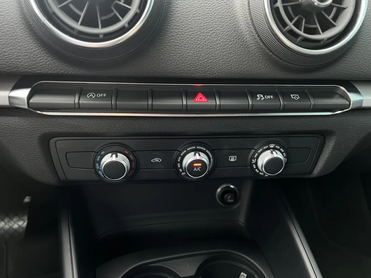 30 TFSI S-Tronic AUT. Pro Line CRUISE | NAV | PDC | LED | LMV 1'EIG