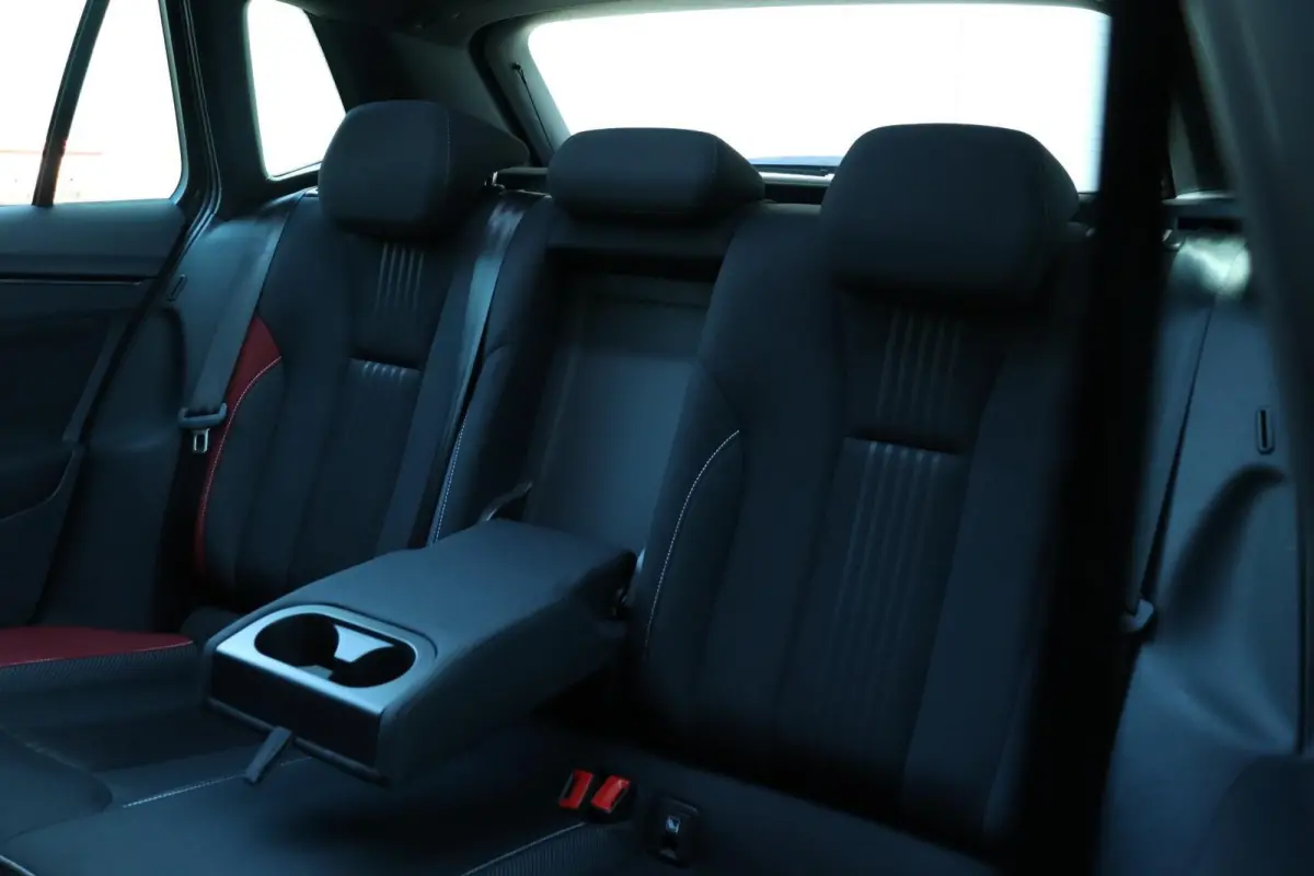 1.0 TSI Monte Carlo / 110PK! / Pano / Carplay / Virtual Cockpit / Camera / Trekhaak / 18'!