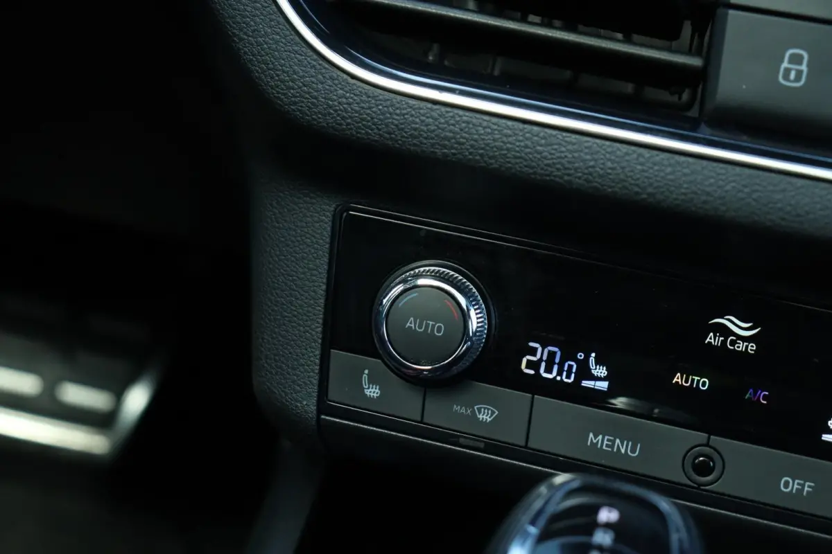 1.0 TSI Monte Carlo / 110PK! / Pano / Carplay / Virtual Cockpit / Camera / Trekhaak / 18'!